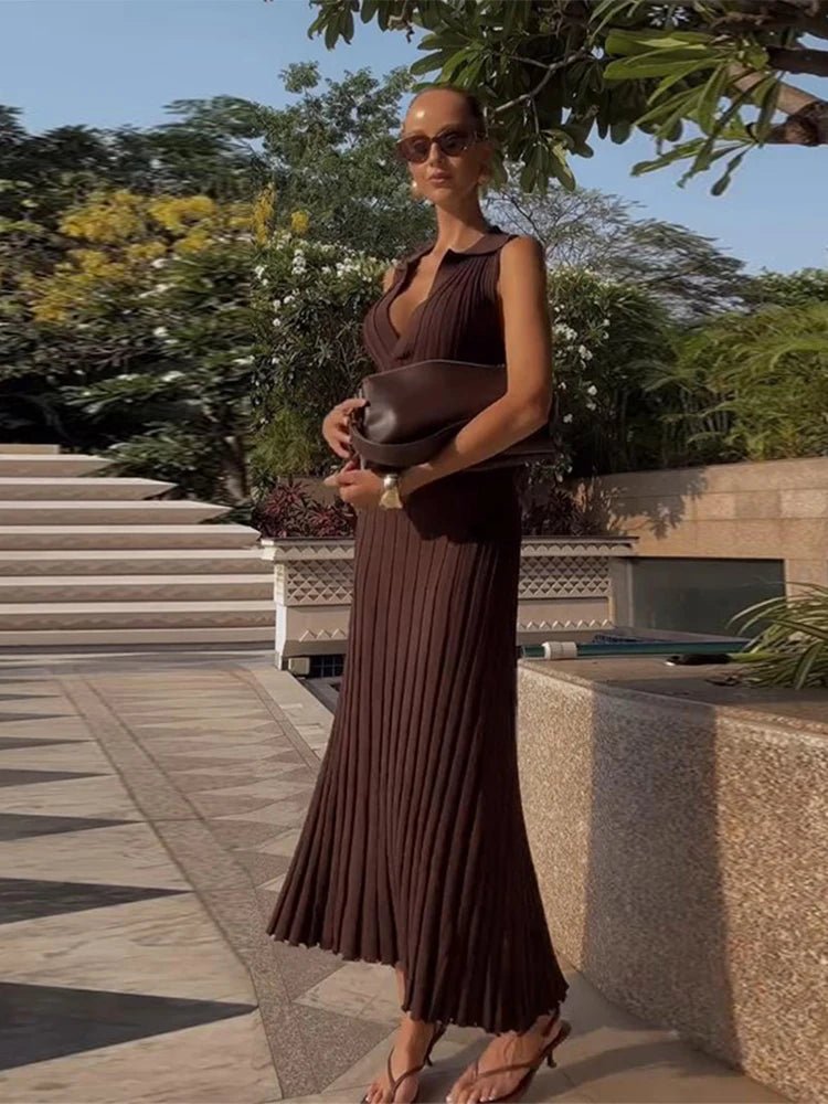 Lise Sleeveless Knitted Pleated Maxi Dress