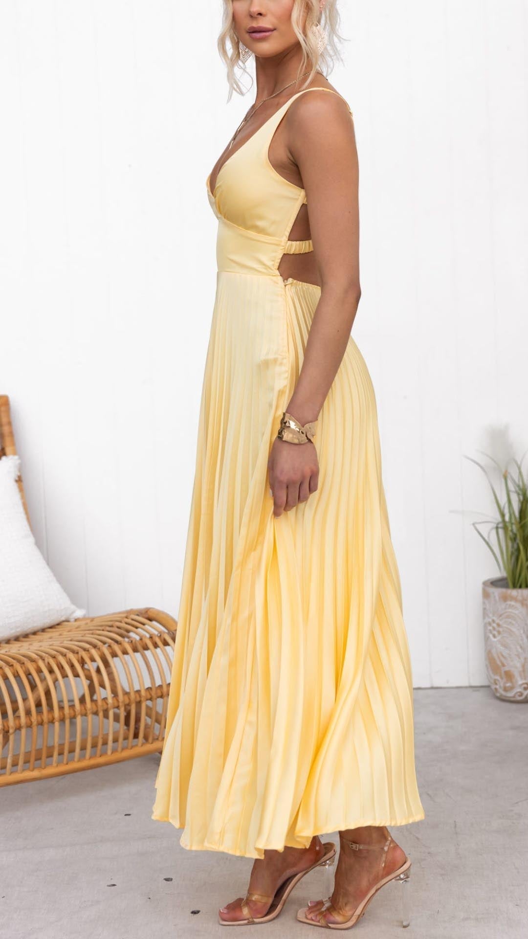Sophia Flowing Pleated Summer Maxi Dress